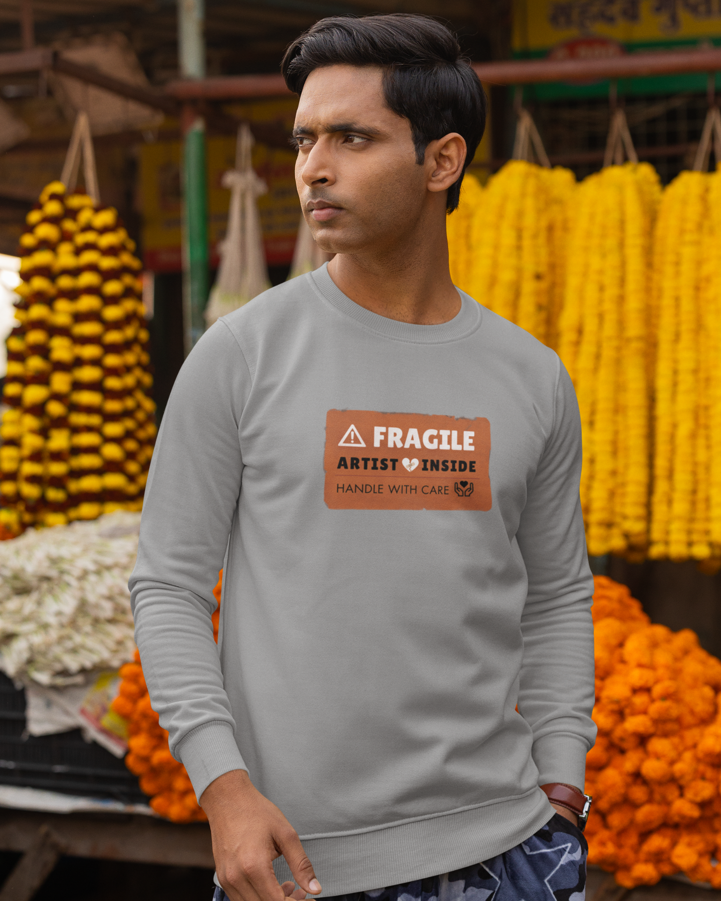 Fragile! Artist heart inside | Unisex Sweatshirt