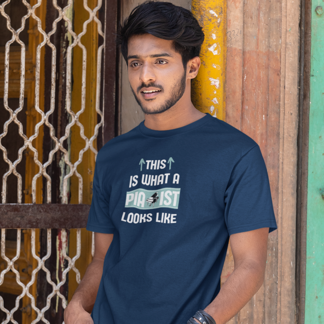 This is what a Pianist looks like | Unisex T-shirt