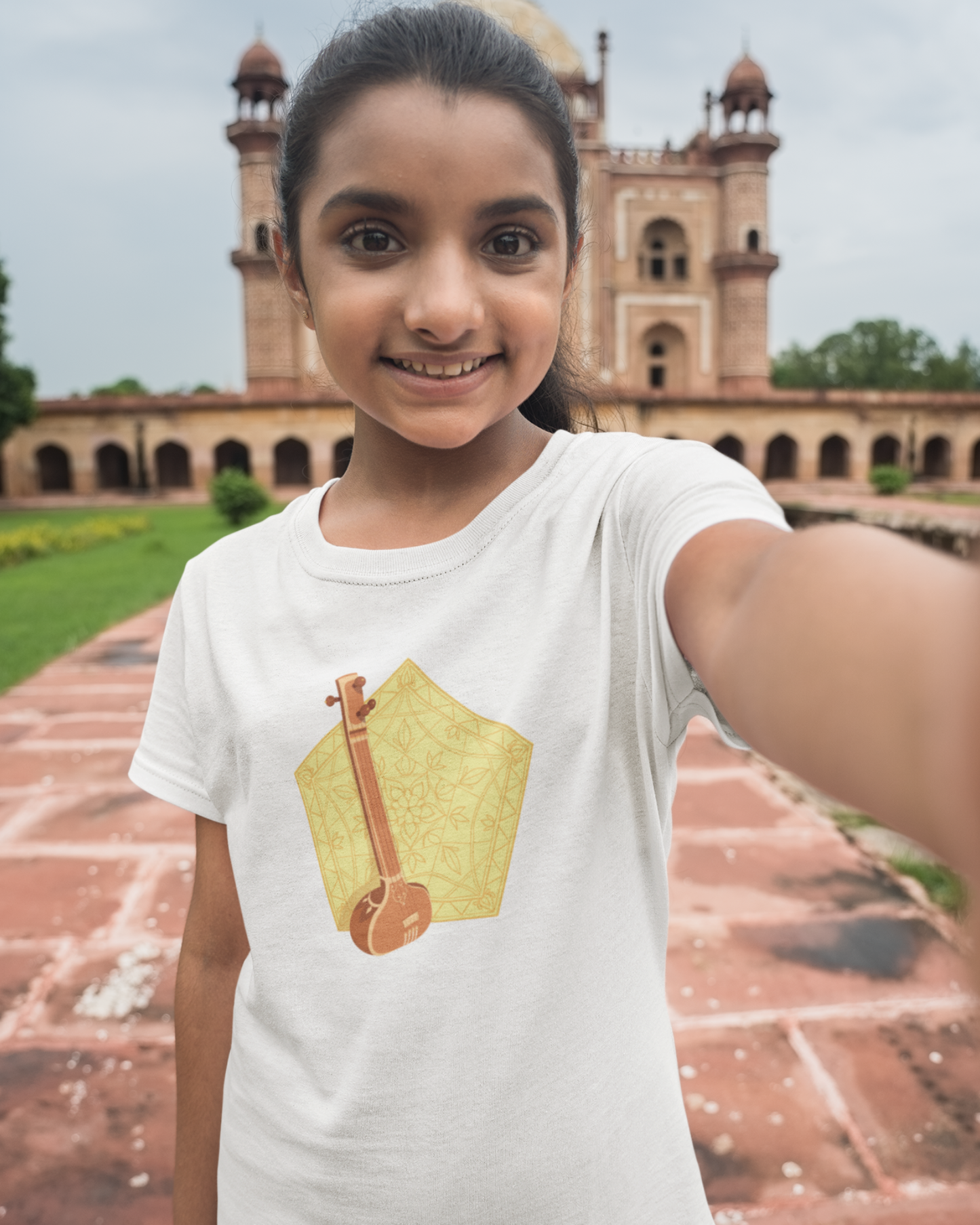 Mehfil - Tanpura | Kids T-shirt